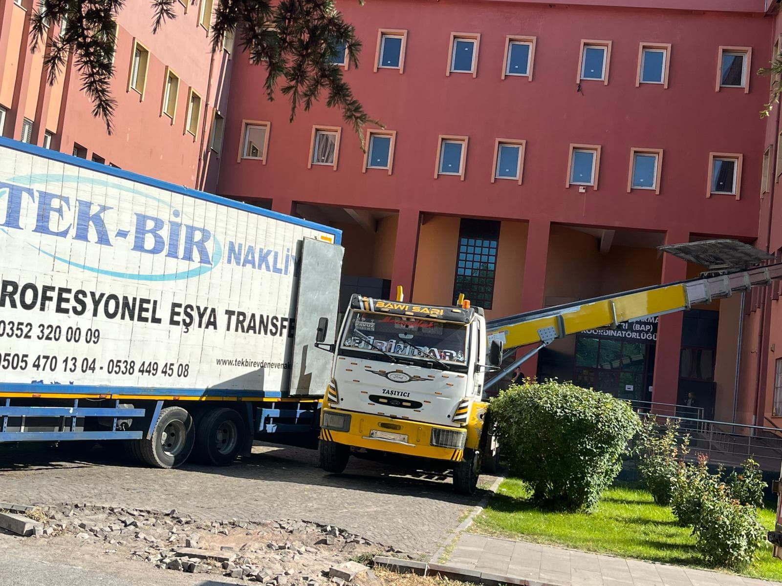 Erciyes Üniversitesi Kütüphane Taşıma - Görsel 2