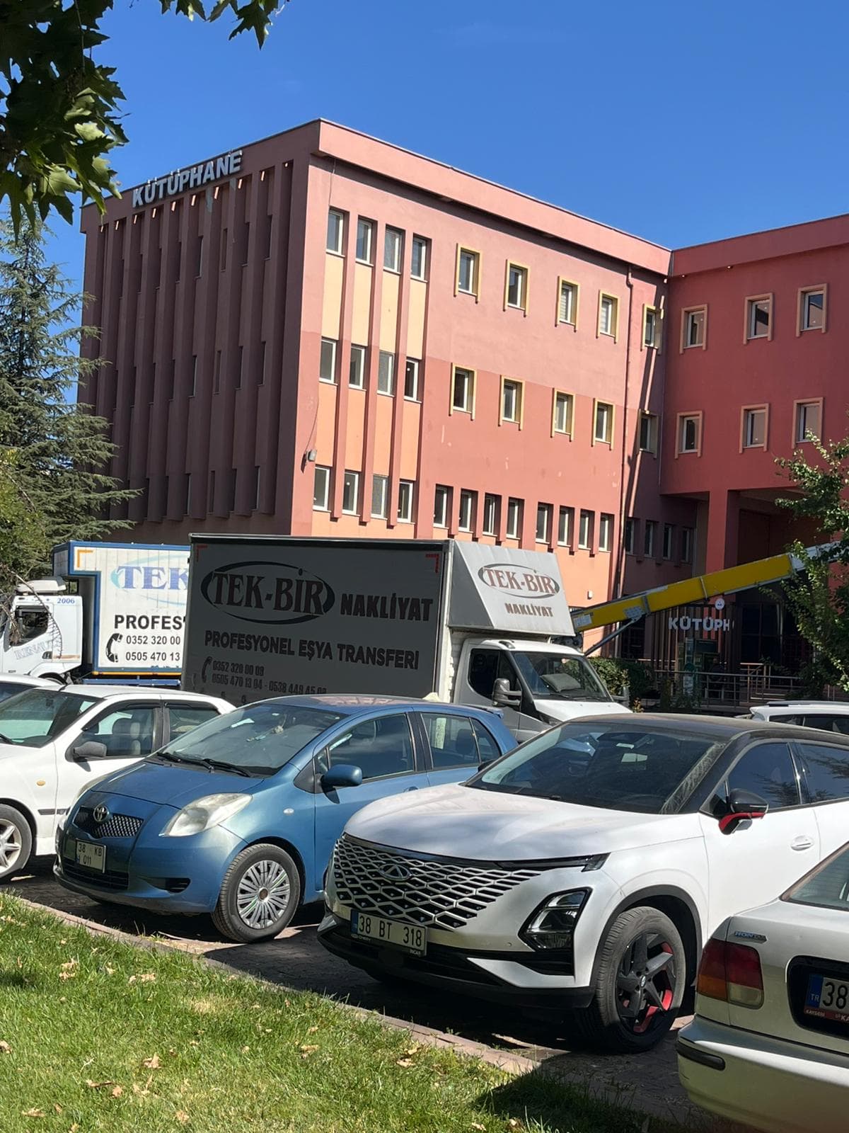 Erciyes Üniversitesi Kütüphane Taşıma - Görsel 3